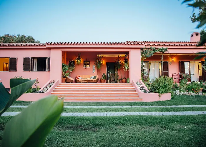 Charismatic Pitanga Private Pool And Garden Villa